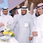 معلم بعنيزة يجسد واقع العطف في التربية والتعليم