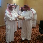 بالصورة.. كتاب “الإنجليزية” للصف السادس الابتدائي يقصر الصلاة على يوم الأحد فقط