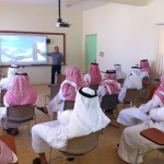 مدير عام التربية والتعليم في زيارة لمدرسة الأمير سعود بن جلوي المتوسطة بالدمام