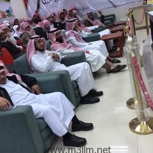 وز4