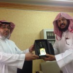 الدوسري من أعماق الخليج يستنكر الإرهاب الغاشم مع فريق من جامعة الدمام بلوحات معبرة