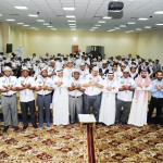 منسوبو ابتدائية الملك عبدالله بالزلفي يُكرمون مدير مدرستهم