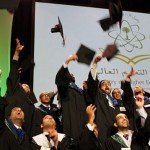 وفاة معلم بالدمام بعد أيام من سقوطه أثناء شرحه لطلابه