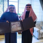 الوكيلات والتربويات بجزيرة فرسان يفاجئن الطالبات في أول يوم من الاختبارات