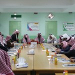 ابتدائية كعب بن زيد بتبوك تكرم طلابها المتفوقين في الفصل الدراسي الأول