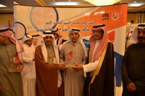 تكريم  العميد