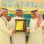 البدر الطبية تكرم الليالي المسرحية والرعاة الاعلاميين للفرقة على مسرح التنمية الاجتماعية