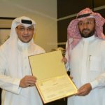 مدير مكتب تعليم شرق جدة يكرّم الأستاذ حسن بن عوض القرني لحصوله على التميّز على مستوى مدارس مكتب الشرق