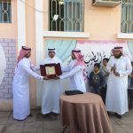 وزير التعليم يشكر معلماً قطع إجازته المرضية لمصلحة الطلاب بالمدينة