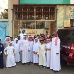 أمير عسير يكرم أوائل المتفوقين بتعليم منطقة عسير