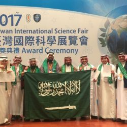 7 جوائز وسيارتان ” بي إم دبليو ” لمتميزات تعليم عسير