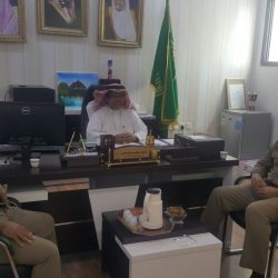 الحازمي يكرم ستين طالبا متفوقا بمتوسطتي ناصر الدين الألباني وأبي بكر ابن عياش لتحفيظ القرآن الكريم