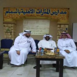 إدارة النشاط الطلابي بتعليم الرياض تكرم فرسان الإلقاء