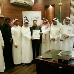 التوعية الإسلامية بمتوسطة أبوعبيدة بن الجراح تكرم طلابها المتفوقين