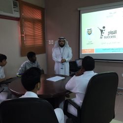 وحدة تطوير المدارس بتعليم مكة تدشن مركز التدريب الذاتي بالابتدائية ٩٢