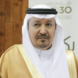 مساعد مدير التعليم يُدشن قاعة “الإرشـاد باللعب”