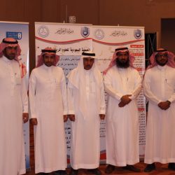 مدير تعليم الطائف يفتتح برنامج التوعية بأضرار التدخين والمُخدرات