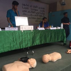 معلم يزور طلابه بعد نقله خارجيا ويتفاجأ بردة فعلهم