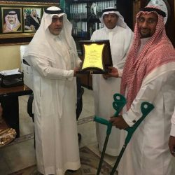 مدير التربيه الخاصة بوزارة التعليم يزور متوسطة الجزيرة بجدة