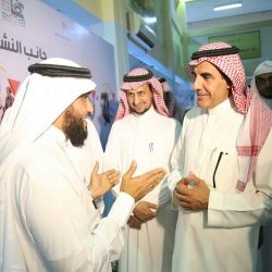 أمير منطقة تبوك يواسي أسرة مدير جامعة تبوك في وفاته