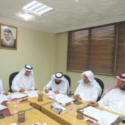تعليم الرياض يعايد أبناء وبنات شهداء الواجب