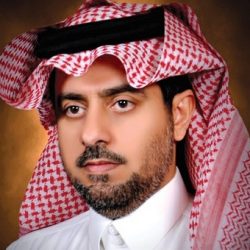 المتحمي يحصل على جائزة مكتب تعليم الخبر