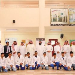 احتفاءً بأسبوع الكيمياء العربي كلية العلوم بجامعة تبوك تستقبل طلاب مدارس العصر الأهلية