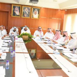 ” وزير التعليم ” يزور الملحقية الثقافية بكندا ويلتقي بالمبتعثين السعوديين
