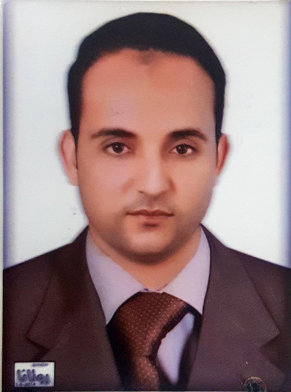 المعلم مرسل أم رسول؟