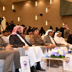 أمير منطقة القصيم يبارك إطلاق صحيفة جامعة القصيم ويتسلم العدد التطويري الأول منها باللغتين العربية والإنجليزية