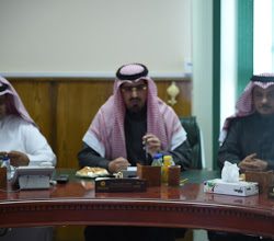 ” التعليم ” السجن 10 أعوام والغرامة مليون ريال عقوبة الاعتداء الجسدي على المعلم
