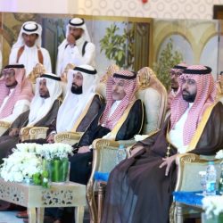 بالصور سمو أمير القصيم يرعى حفل جائزة سموه لـ ” لتفوق العلمي بالرس “