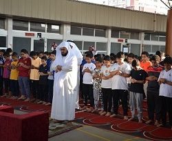 مكتب التعليم بشرق الدمام يكرم المشرف التربوي الشعيبي