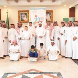 بالصور تعليم الرس يحتفي بطالباته المتفوقات والمتميزات سلوكياً