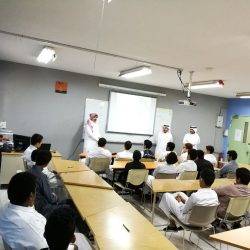 الوهيبي يفتتح معرض إبداعاتي وسط مشاركة 51 ابتكارا للطلاب