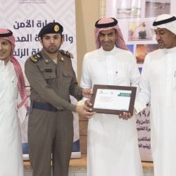 مدير تعليم الرس يفتتح معرض الكتاب في الثانوية الخامسة للبنات