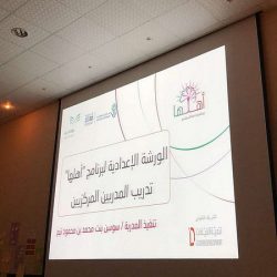 وزير التعليم يدشن عددًا من الخدمات الجديدة في مركز “تواصل” بالوزارة