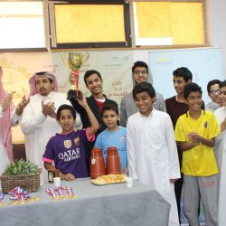 مدير عام تعليم مكة يُكرم الفائزين بمسابقة ” مشروع الخط العربي والزخرفة الإسلامية ”