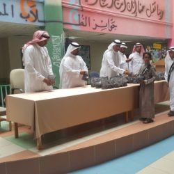 ” وزير التعليم ” يتوج الحاصلين على جائزة التميز في ساعة النشاط اللاصفي