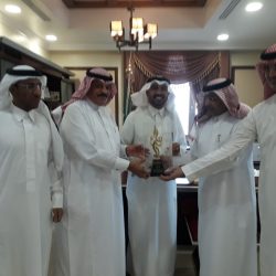 مدير تعليم الطائف يكرم المتفوقين بمجمع الأحنف بن قيس الابتدائية ومتوسطة يحيى بن أكثم