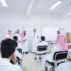المشرف العام على برنامج محو الأمية بوزارة التعليم يتفقد مراكز الحملة بمكة ويُشيد بما شاهده من اقبال ورغبة لدى الدارسين
