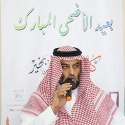 قيادات التعليم بعسير تقف على توزيع المقررات
