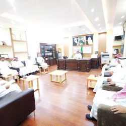 محافظ حقل يستقبل مدير تعليم منطقة تبوك