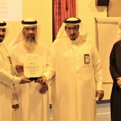 وزارة التعليم تناقش توظيف التجهيزات المدرسية لتنفيذ النشاطات العلمية