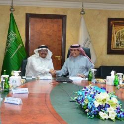 أمير منطقة تبوك يستقبل طلاب وطالبات مدارس الملك عبدالعزيز المتميزين