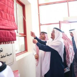 مدير تعليم الدمام يكرم المدارس الفائزة بجائزة الإنضباط المدرسي