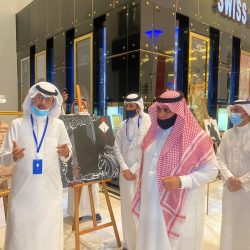رئيس جامعة الجوف يزور كليتي ” الطب وطب الأسنان ”  ويدشن عيادة  ” طب الأسنان ”  المتنقلة