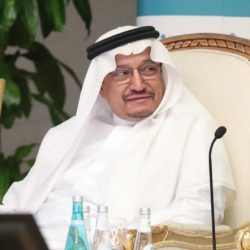 تعليم عسير يشارك في استقبال زوار المنطقة بمطار أبها