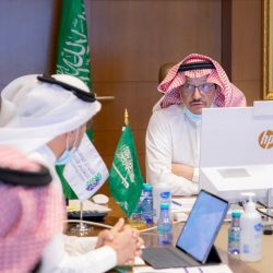 تعليم الرياض يدعو منسوبيه والطلاب والطالبات للمشاركة في مسابقة مدرستي