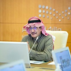 وزير التعليم .. يوجه باعتماد الخطة الدراسية المطوّرة للتعليم عن بُعد للمرحلتين الابتدائية والمتوسطة خلال الفصل الدراسي الثاني